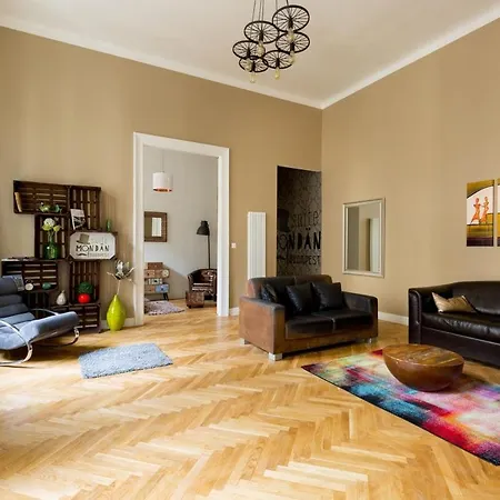 Apartment Mondain *