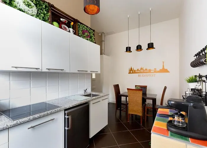Apartament Mondain