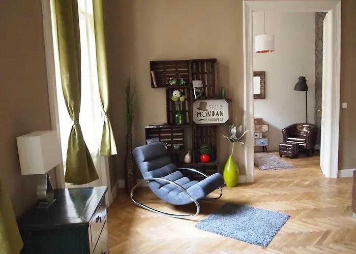 Mondain アパート *