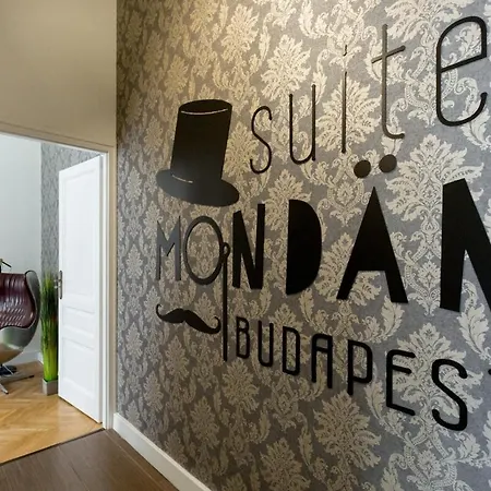Mondain Apartamento